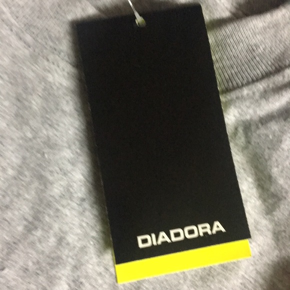 NWT Diadora Long sleeve Youth Grey Shirt Medium - Picture 3 of 5